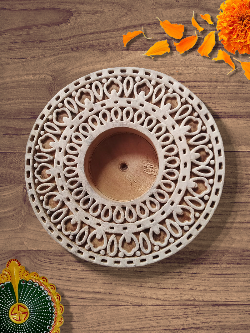 Round-China-Berry-Wooden-Block-Diya-Set-by-Vikas-Singh-1_800x Round China Berry Wooden Block Diya Set - Image 1